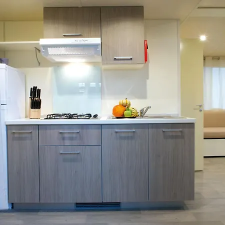 Κάμπινγκ I Melograni Marina Di Bibbona